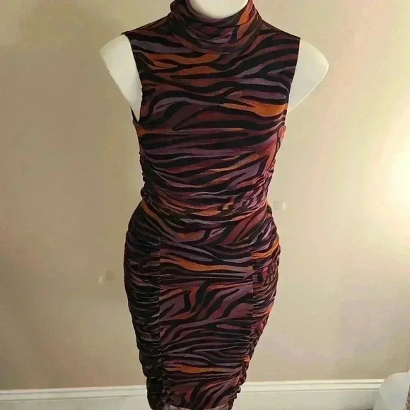 Cable & Gauge Blouse and Skirt Set - Picture 2 of 7